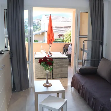 Daire T2 Climatise Wifi Piscines Parking *