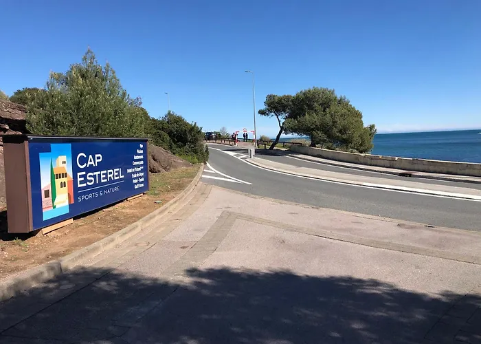 T2 Climatise Wifi Piscines Parking Daire Saint-Raphaël